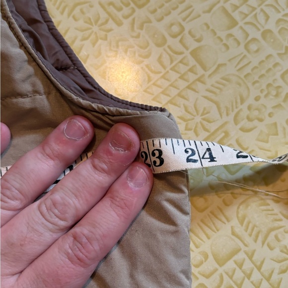 Vintage Rice Men's Tan Puffer Vest - Picture 9 of 10